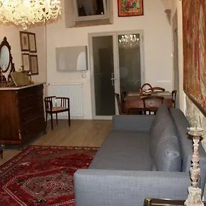 Casa Enzo Arezzo